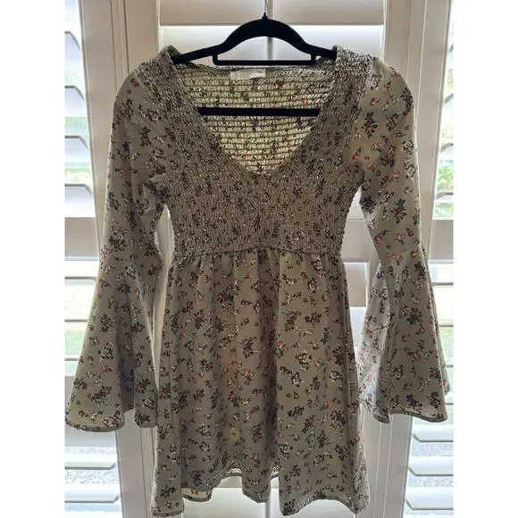 🔴Altered state Flare Sleeve Olive Floral Boho Dress XS - Picture 2 of 5